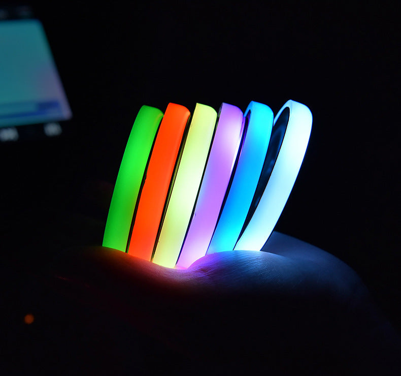 Porte-gobelet à LED coloré avec chargement solaire et USB